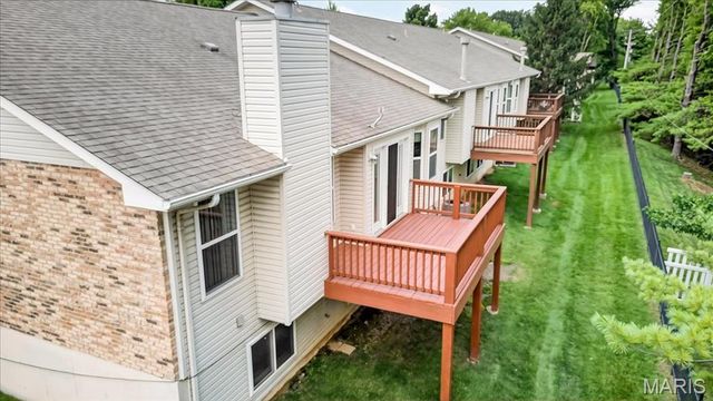 129 Braewood Circle 5C, St Charles, MO 63301
