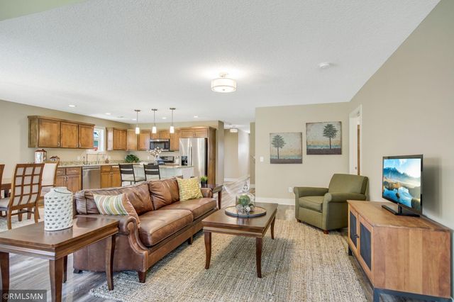 15563 Xalapa Street NE, Columbus, MN 55025