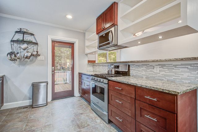 311 Cassina Road, Charleston, SC 29407