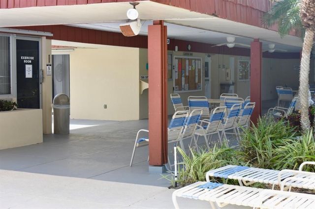 16 Vista Palm Lane 204, Vero Beach, FL 32962