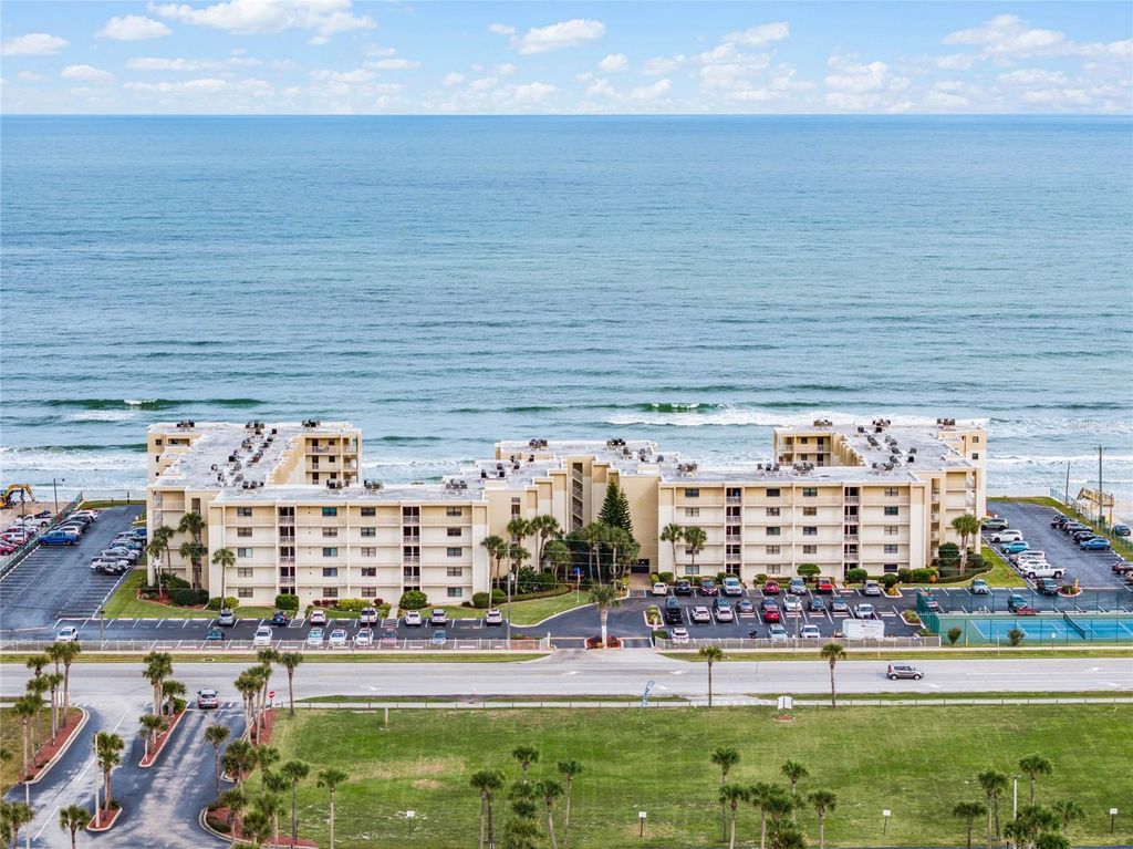 Image 32 of property listing at 4175 S ATLANTIC AVENUE 507, New Smyrna Beach, FL 32169