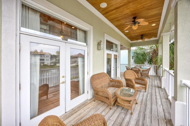 1011 Clubhouse Dr., North Myrtle Beach, SC 29582