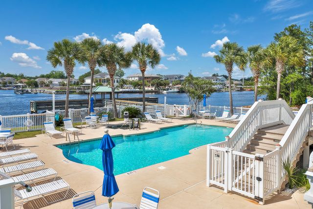 1011 Clubhouse Dr., North Myrtle Beach, SC 29582