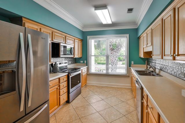 1011 Clubhouse Dr., North Myrtle Beach, SC 29582