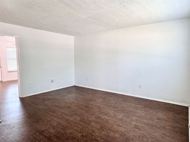 441 SW Thomas Street B, Burleson, TX 76028