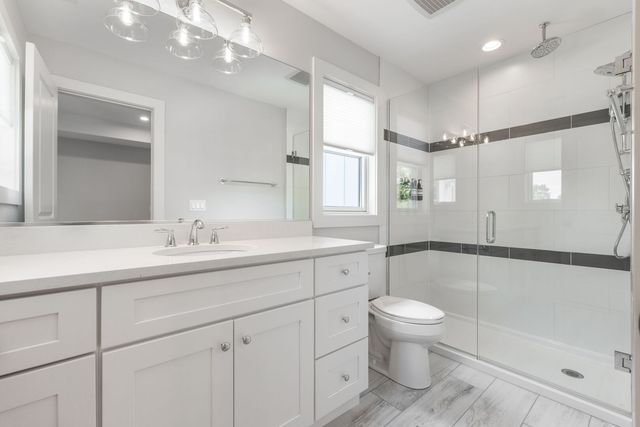 469 S Sunnyside Avenue, Elmhurst, IL 60126