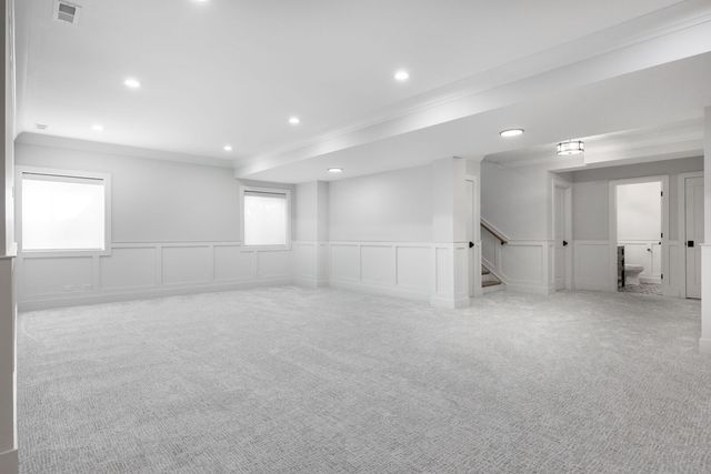 469 S Sunnyside Avenue, Elmhurst, IL 60126