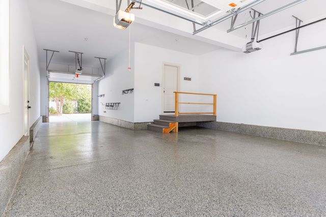 469 S Sunnyside Avenue, Elmhurst, IL 60126