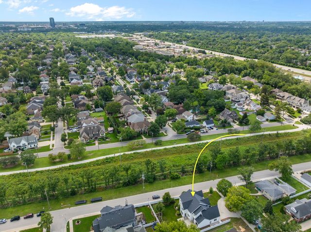 469 S Sunnyside Avenue, Elmhurst, IL 60126