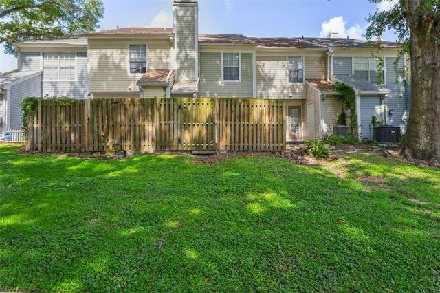 11325 STRATTON PARK DRIVE 11325, Tampa, FL 33617