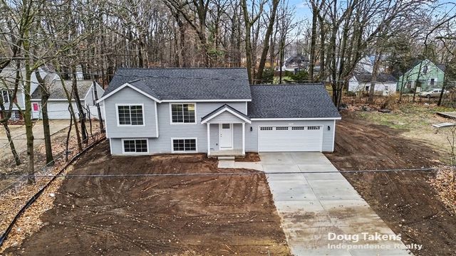 4764 Potter Avenue, Kentwood, MI 49548