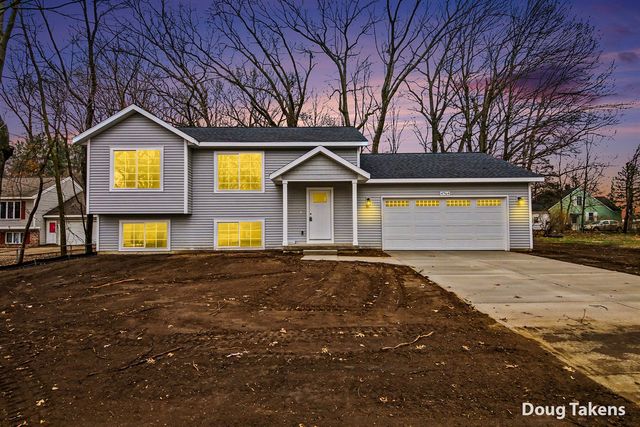 4764 Potter Avenue, Kentwood, MI 49548