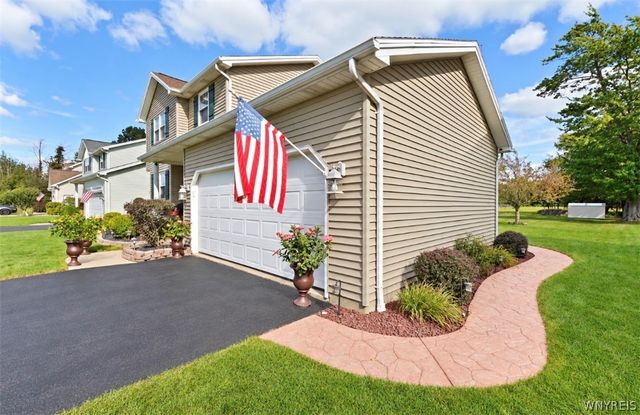 5127 Briercliff Drive, Hamburg, NY 14075