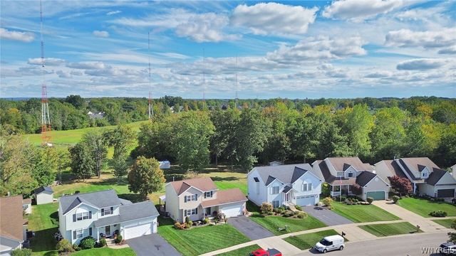 5127 Briercliff Drive, Hamburg, NY 14075