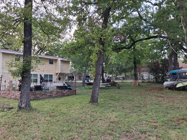 304 Ridgewood Drive, Tool, TX 75143