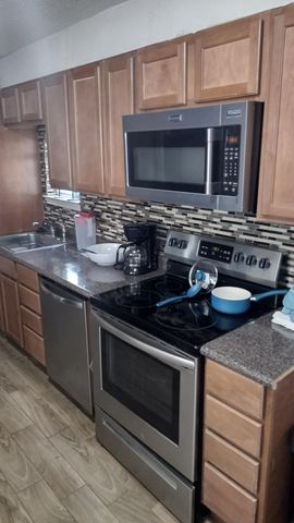 304 Ridgewood Drive, Tool, TX 75143