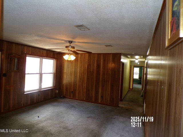 487 Silver Ridge Avenue, Gulfport, MS 39507