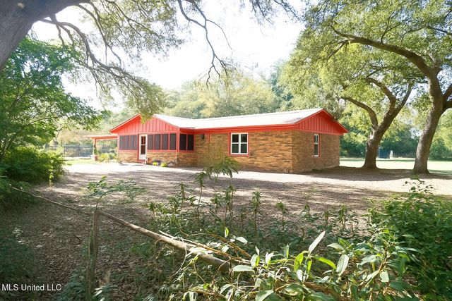 487 Silver Ridge Avenue, Gulfport, MS 39507