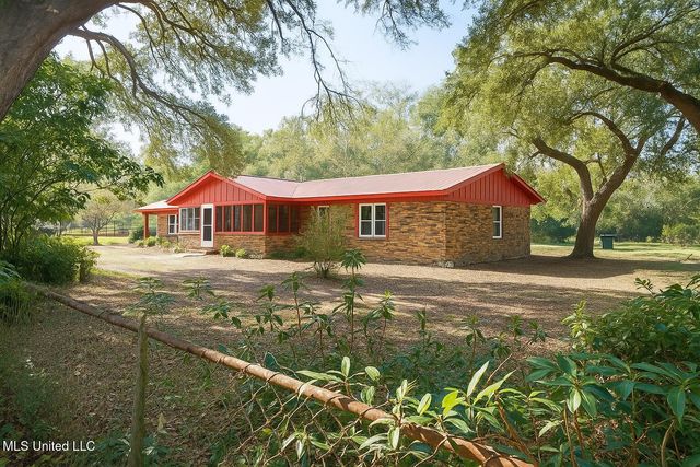 487 Silver Ridge Avenue, Gulfport, MS 39507