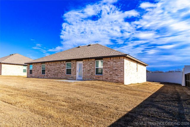 15030 S Poplar Street, Glenpool, OK 74033