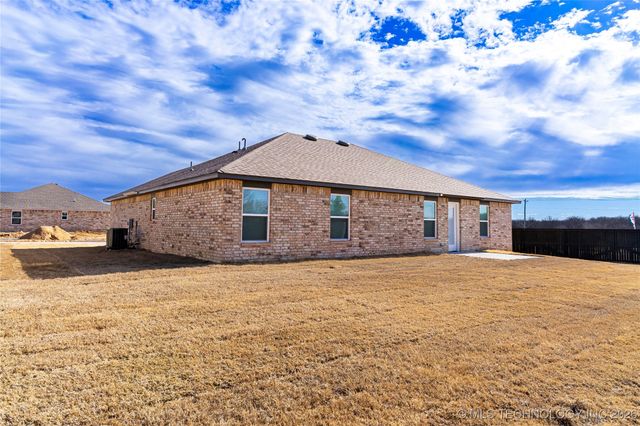 15030 S Poplar Street, Glenpool, OK 74033