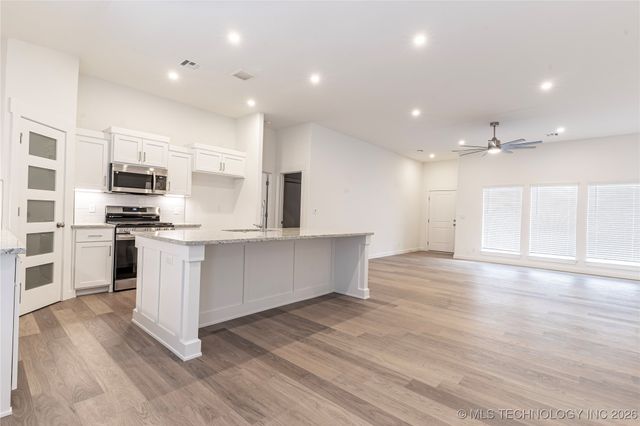 15030 S Poplar Street, Glenpool, OK 74033