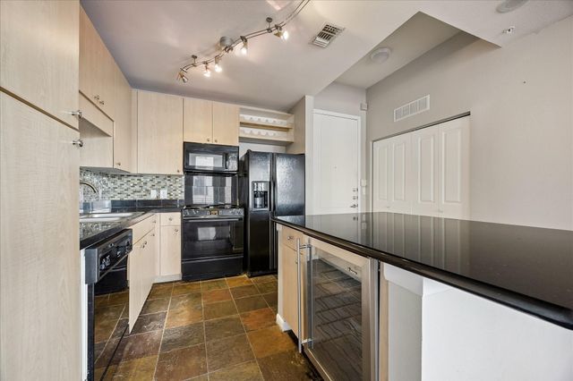 3505 Sage Road 508, Houston, TX 77056