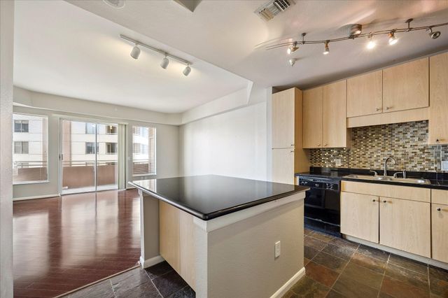 3505 Sage Road 508, Houston, TX 77056