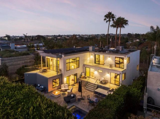 1632 Brahms, Cardiff By The Sea, CA 92007