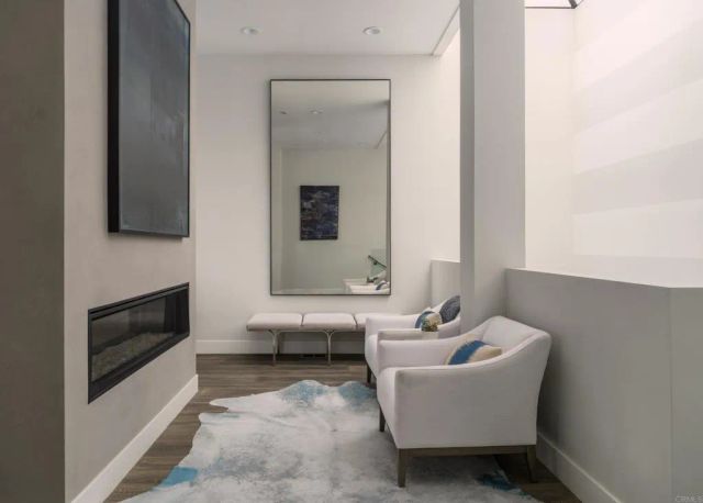 1632 Brahms, Cardiff By The Sea, CA 92007