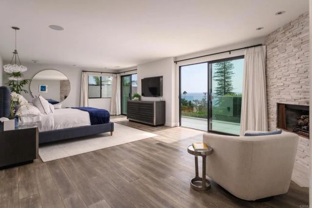 1632 Brahms, Cardiff By The Sea, CA 92007