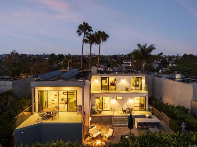 1632 Brahms, Cardiff By The Sea, CA 92007