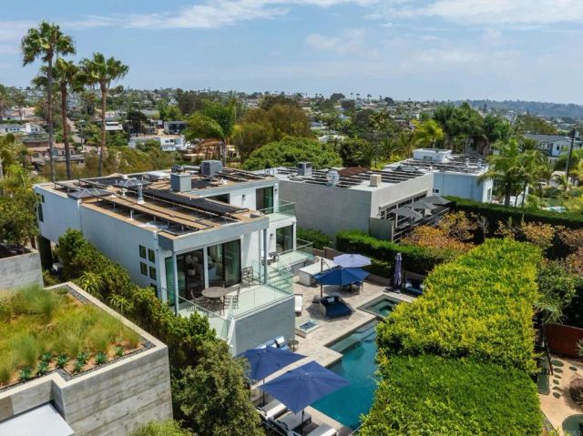 1632 Brahms, Cardiff By The Sea, CA 92007