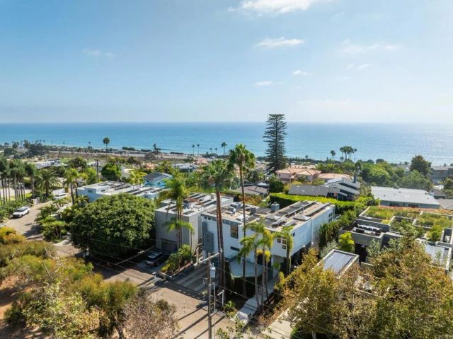 1632 Brahms, Cardiff By The Sea, CA 92007