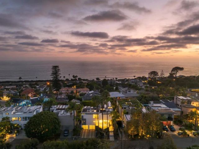1632 Brahms, Cardiff By The Sea, CA 92007