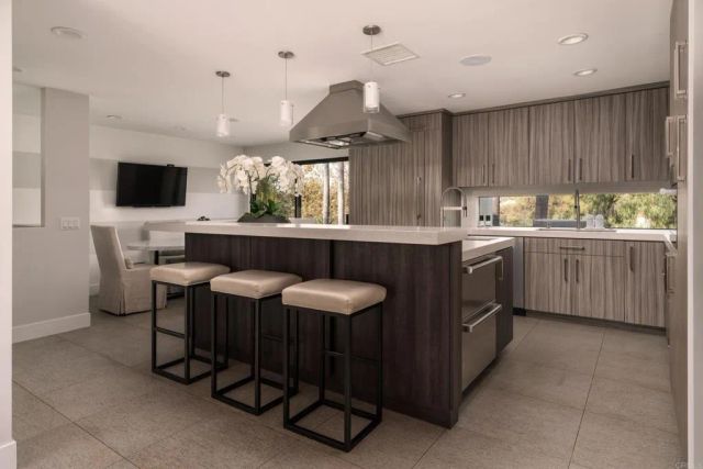 1632 Brahms, Cardiff By The Sea, CA 92007