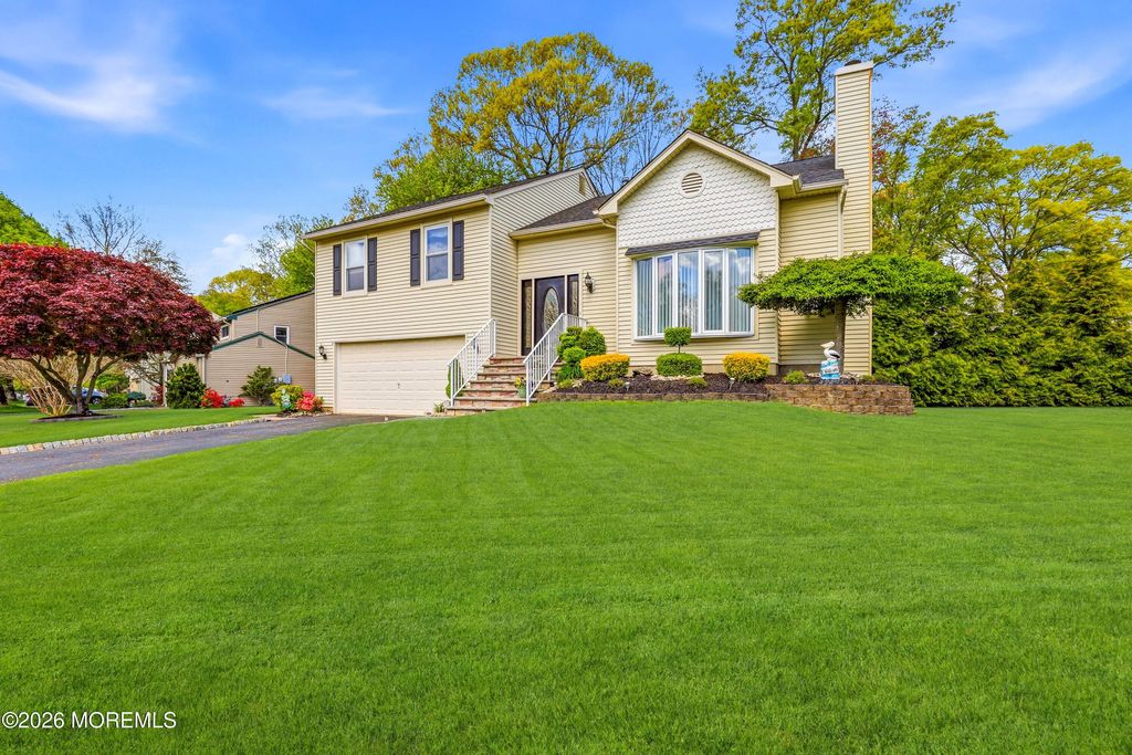 56 Sami Drive, Howell, NJ 07731
