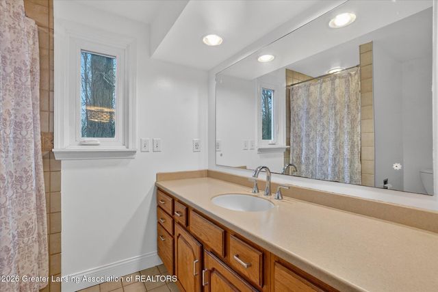 6545 W Galway Circle, Dimondale, MI 48821