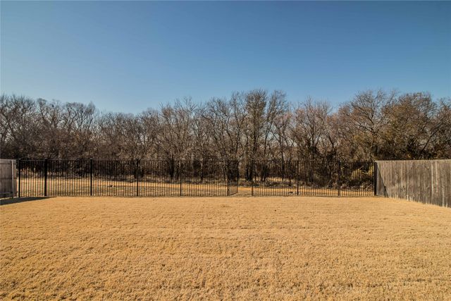 908 Foxglove Drive, Little Elm, TX 75068