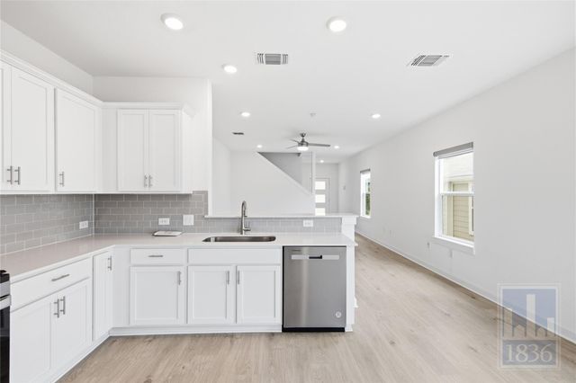 10925 Tildon Ave, Austin, TX 78754