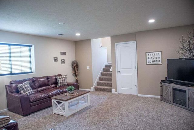 451 Tentree Street NW, Sparta, MI 49345