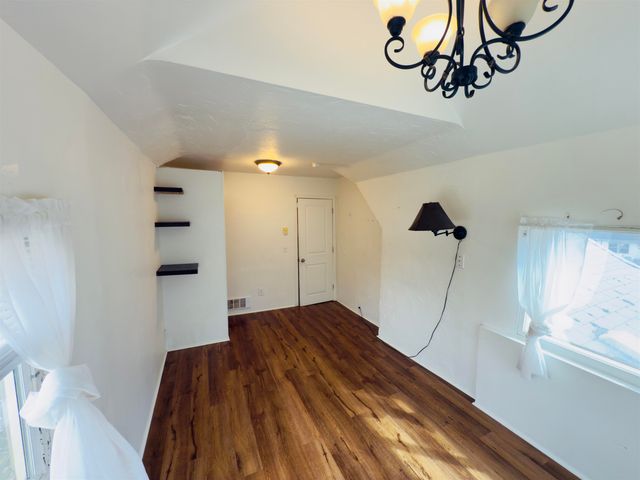 2823 W Sharp Ave, Spokane, WA 99201