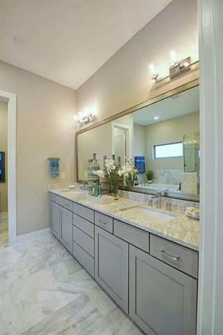 5817 E Post Oak Lane, Houston, TX 77055