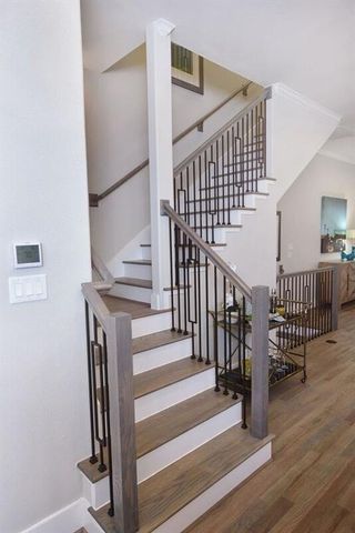 5817 E Post Oak Lane, Houston, TX 77055