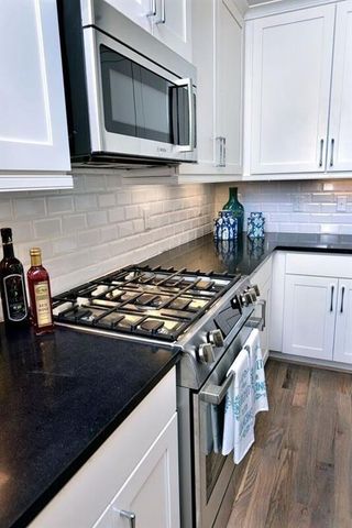5817 E Post Oak Lane, Houston, TX 77055