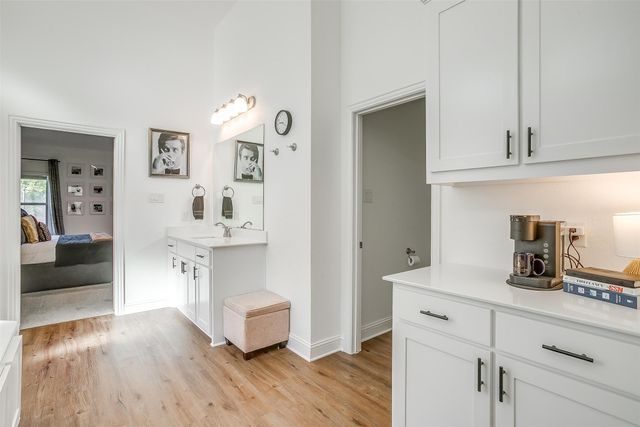 517 Ramon Street, Burleson, TX 76028