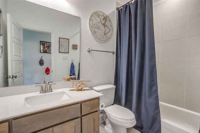 517 Ramon Street, Burleson, TX 76028