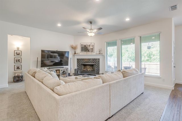 517 Ramon Street, Burleson, TX 76028