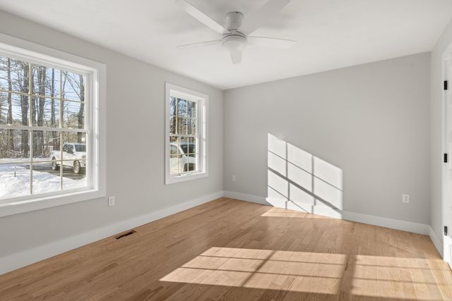 12 Peaslee Road, Rochester, NH 03867