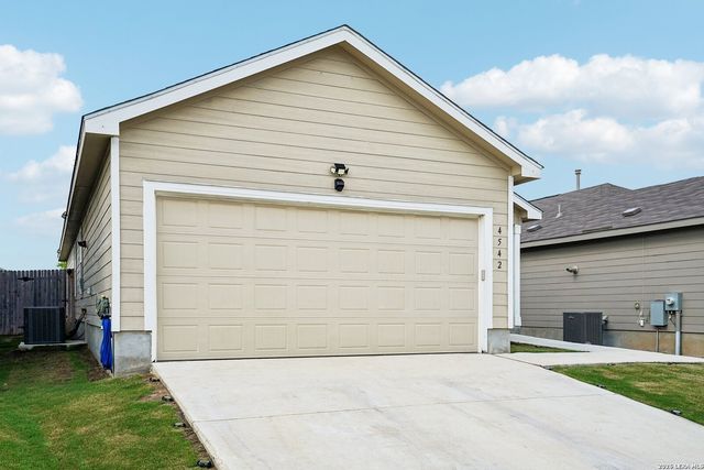 4542 Martin Way, San Antonio, TX 78222